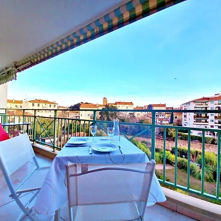 St Raphael Centre- Plages A Proximite-tout A Pieds Appartement