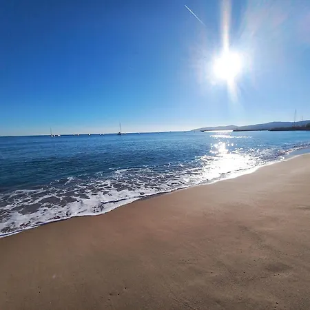 Appartement St Raphael Centre- Plages A Proximite-tout A Pieds