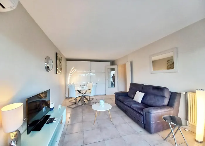 St Raphaël centre- plages à proximité-tout à pieds Saint-Raphaël