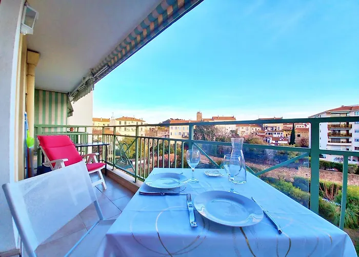 St Raphaël centre- plages à proximité-tout à pieds *