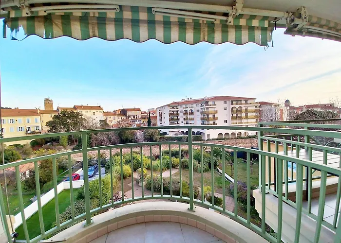 Apartamento St Raphaël centre- plages à proximité-tout à pieds