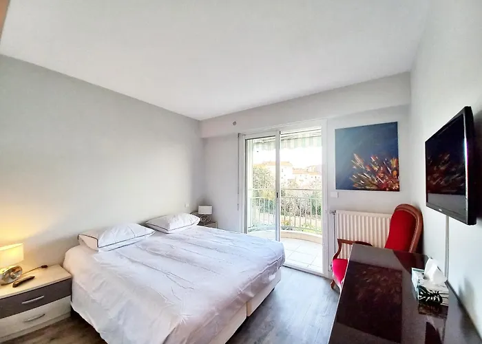 St Raphaël centre- plages à proximité-tout à pieds * Saint-Raphaël