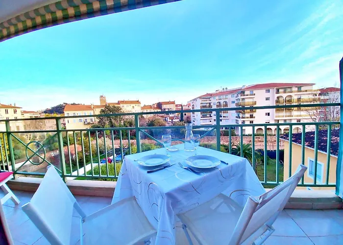 St Raphaël centre- plages à proximité-tout à pieds Apartamento *